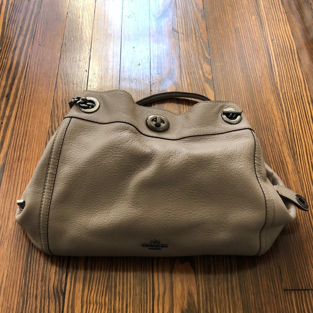 Coach Women’s Turn lock Shoulder Bag